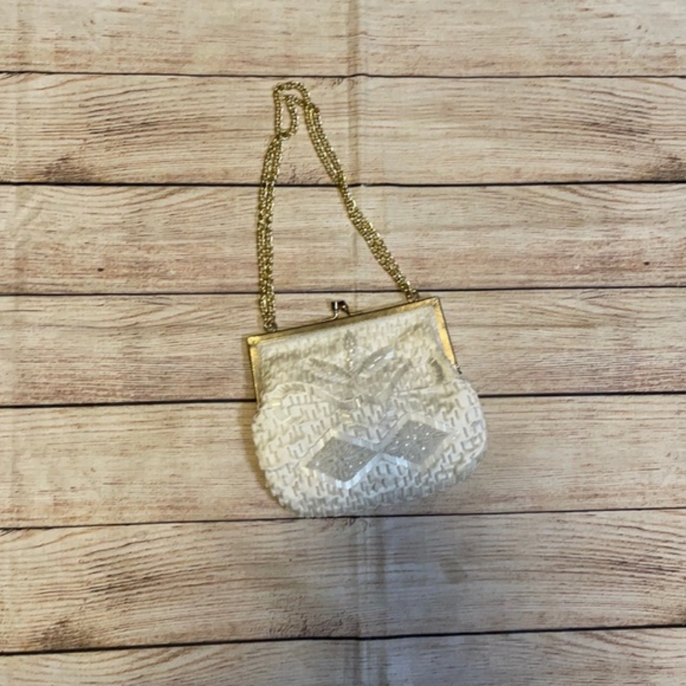 Vintage Women’s beaded Evening bag white